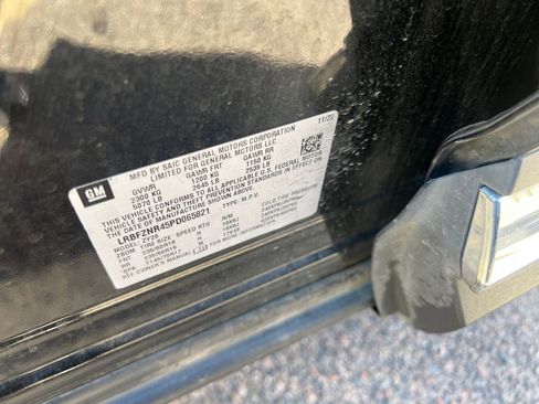 Used 2023 Buick Envision Essence image 29