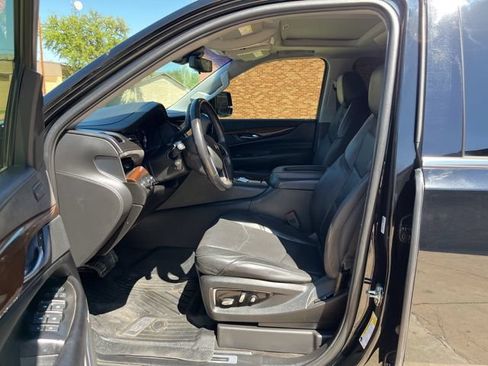 Used 2020 Cadillac Escalade Luxury AWD/4WD image 14