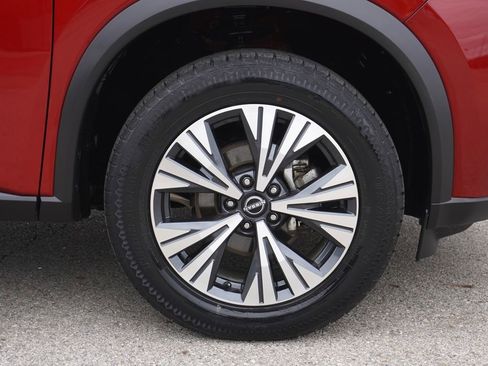 Used 2023 Nissan Rogue SV AWD/4WD image 13