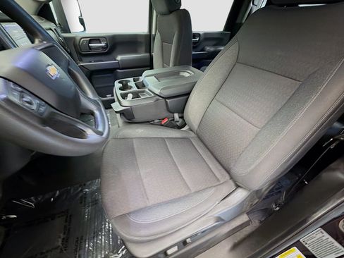 Used 2024 Chevrolet Silverado 2500 Custom w/ Custom Value Package AWD/4WD image 10