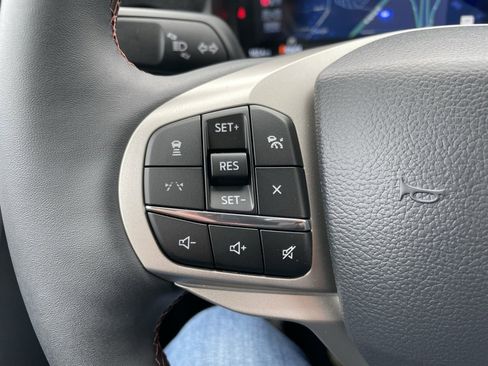 New 2026 Ford Explorer Active w/ Active Comfort Package image 24