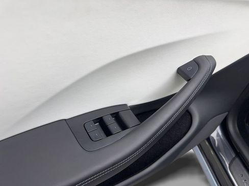 Used 2025 Tesla Model 3 Long Range image 30