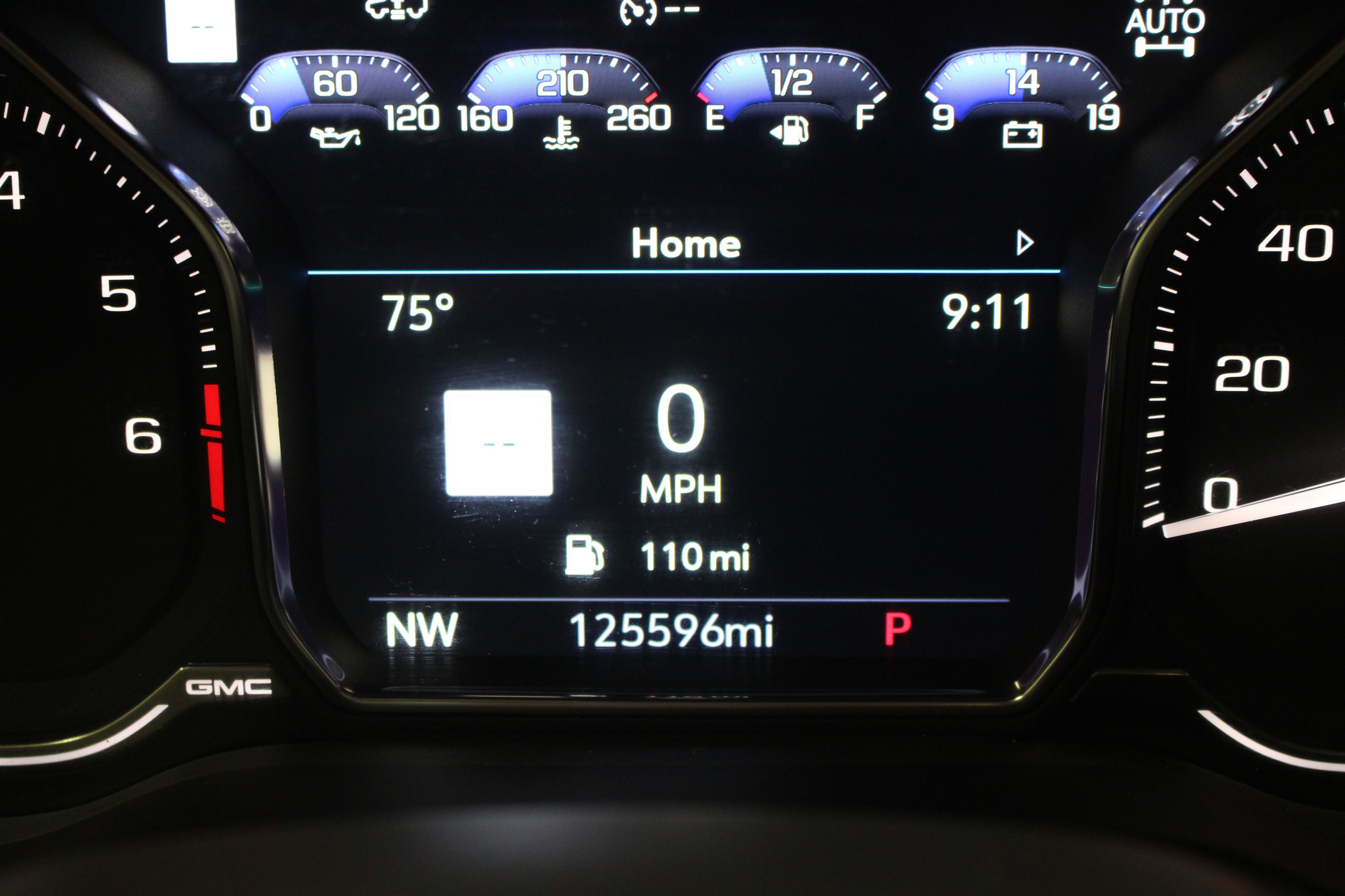 Used 2021 GMC Yukon Denali w/ Denali Ultimate Package AWD/4WD image 14