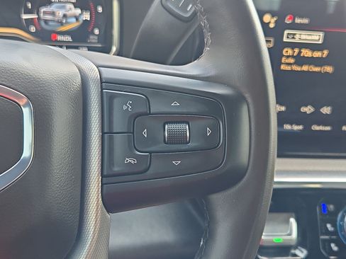 Used 2025 GMC Sierra 3500 Denali AWD/4WD image 18