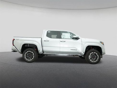 New 2025 Toyota Tacoma TRD Sport image 27