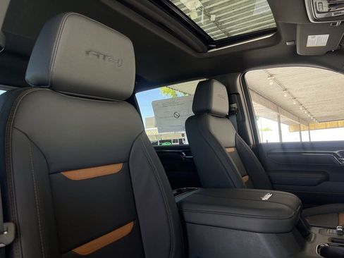 New 2026 GMC Sierra 2500 AT4 w/ AT4 Premium Plus Package AWD/4WD image 28