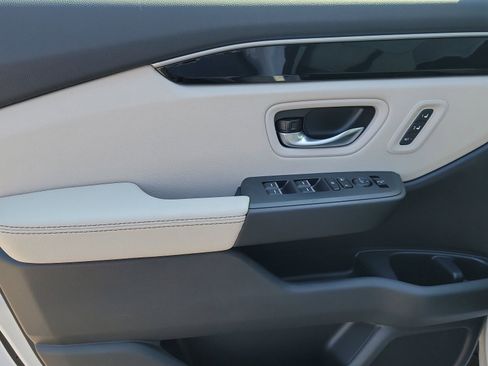 New 2026 Honda Pilot EX-L image 6