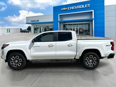 Used 2025 Chevrolet Colorado Z71 w/ LPO, Skid Plate Package AWD/4WD image 8