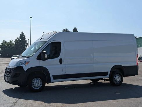 Used 2023 RAM ProMaster 3500 FWD image 2