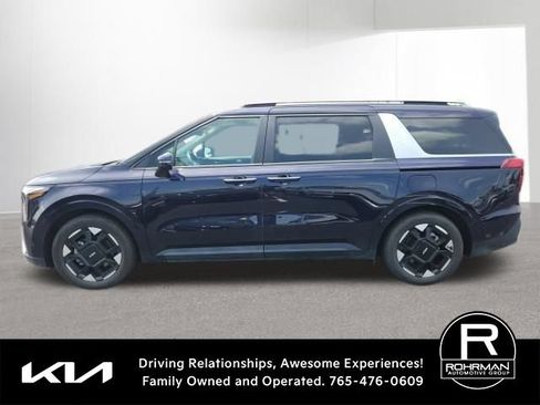 Used 2025 Kia Carnival EX FWD image 6