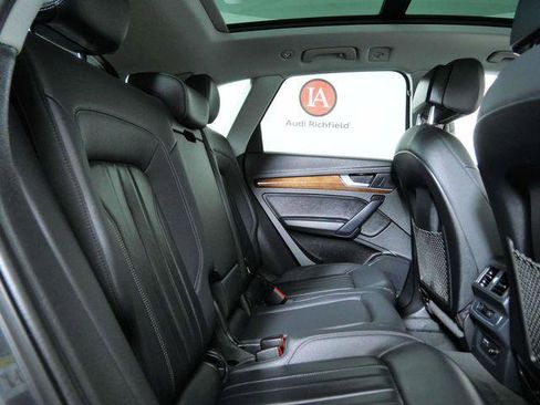 Used 2023 Audi Q5 2.0T Premium w/ Convenience Package AWD/4WD image 13