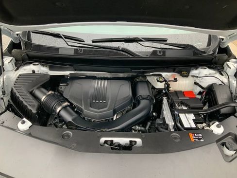 Used 2025 Buick Enclave Preferred AWD/4WD image 12