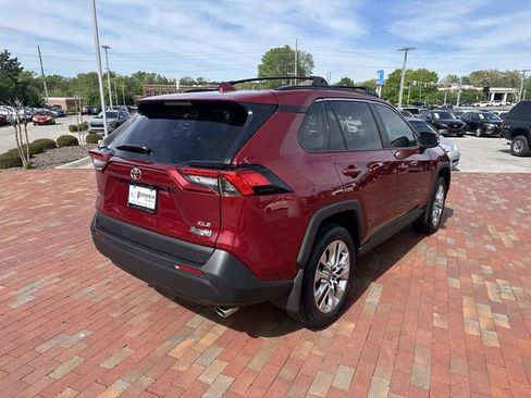 Used 2025 Toyota RAV4 XLE Premium FWD image 36