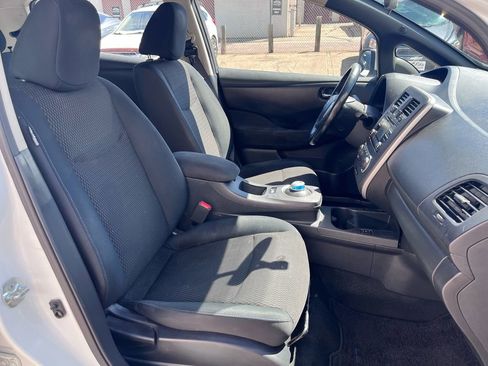 Used 2013 Nissan Leaf S w/ Charger Pkg image 25
