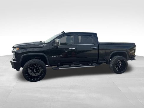 Used 2021 Chevrolet Silverado 2500 High Country w/ Z71 Off-Road Package image 5