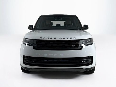 Used 2024 Land Rover Range Rover SE AWD/4WD image 8