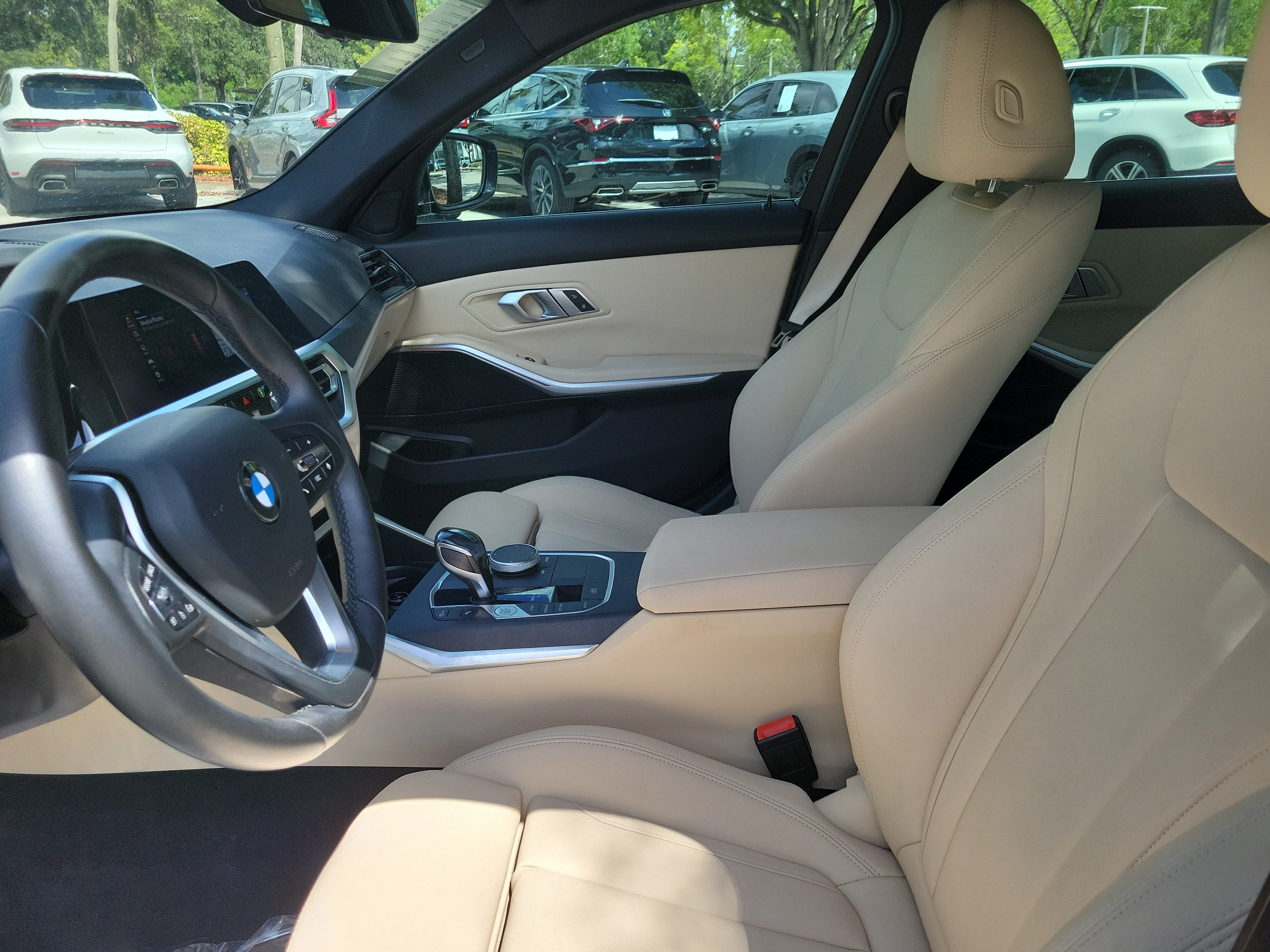 Used 2021 BMW 330i Sedan w/ Convenience Package RWD image 11