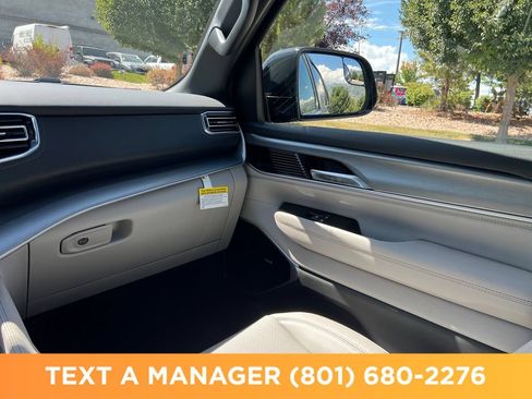 New 2026 Jeep Grand Wagoneer Limited AWD/4WD image 29