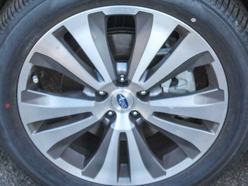 Used 2019 Subaru Ascent Limited w/ Popular Package #2A image 10