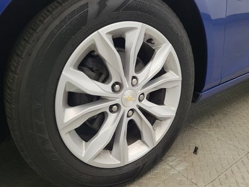 Used 2023 Chevrolet Malibu LT w/ LPO, Floor Liner Package FWD image 31