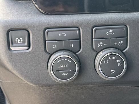 Certified 2026 Chevrolet Silverado 1500 LT AWD/4WD image 24