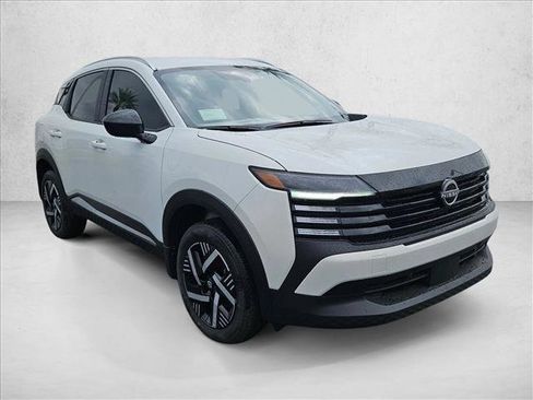 New 2026 Nissan Kicks SV image 4