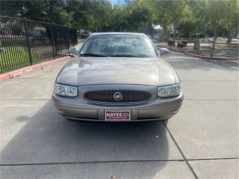 Used 2000 Buick Le Sabre Custom w/ Prestige Opt Pkg FWD image 2
