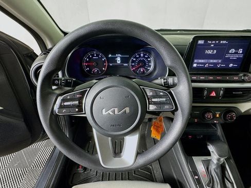 Used 2023 Kia Forte LXS FWD image 11