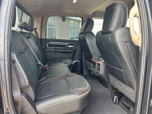 Used 2022 RAM 2500 Laramie w/ Chrome Appearance Group image 13