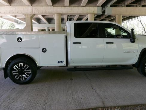 Used 2024 Chevrolet Silverado 2500 W/T w/ WT Convenience Package AWD/4WD image 33