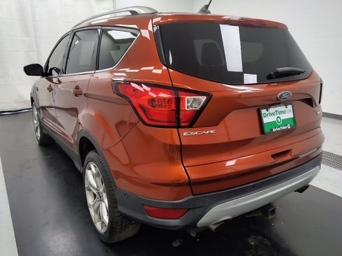 Used 2019 Ford Escape Titanium AWD/4WD image 5