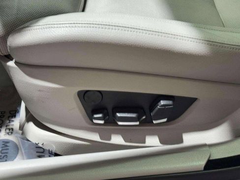 Used 2013 BMW 550i Sedan image 29