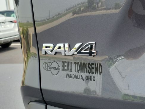 Used 2024 Toyota RAV4 LE AWD/4WD image 6