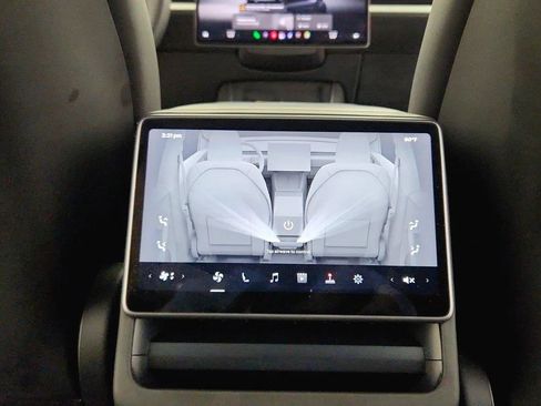 Used 2026 Tesla Model Y Long Range AWD/4WD image 29