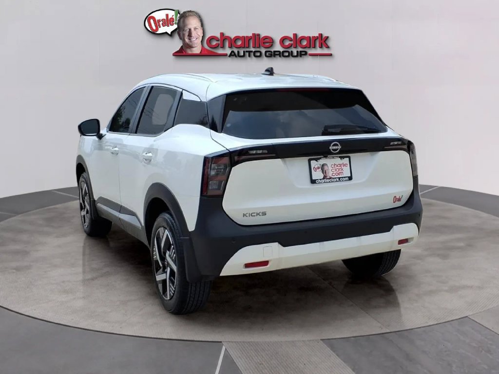 Certified 2026 Nissan Kicks SV FWD image 3