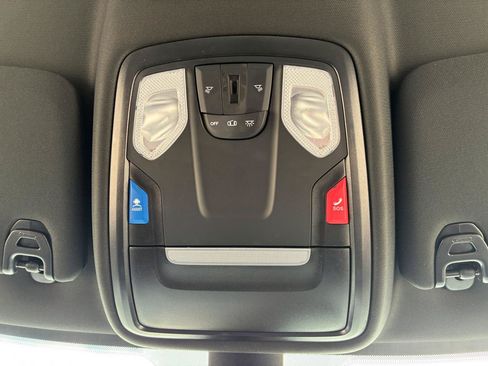 Used 2024 RAM 2500 Big Horn AWD/4WD image 10