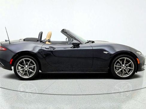 Used 2016 MAZDA MX-5 Miata Grand Touring RWD image 4