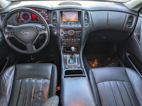 Used 2010 INFINITI EX35 Journey image 17