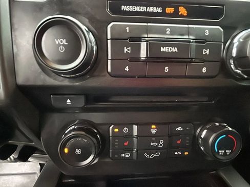 Used 2018 Ford F150 XLT w/ Equipment Group 302A Luxury image 22