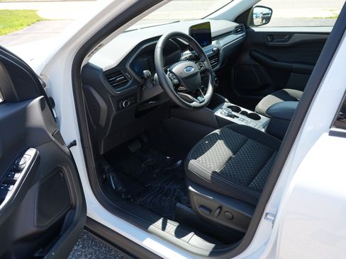 Used 2023 Ford Escape Active AWD/4WD image 15