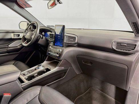 Used 2020 Ford Explorer ST w/ ST Street Pack AWD/4WD image 32