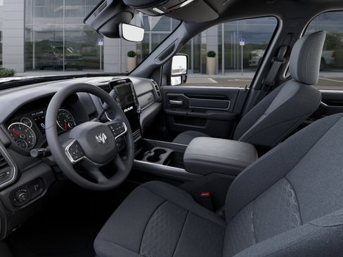 New 2025 RAM 2500 Big Horn AWD/4WD image 39