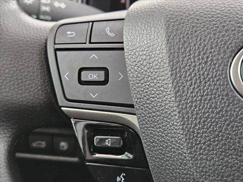 Used 2025 Toyota Camry LE w/ Convenience Package FWD image 15