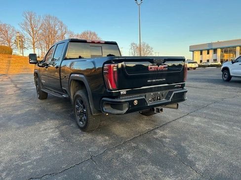 Used 2024 GMC Sierra 2500 AT4 w/ AT4 Premium Plus Package image 5