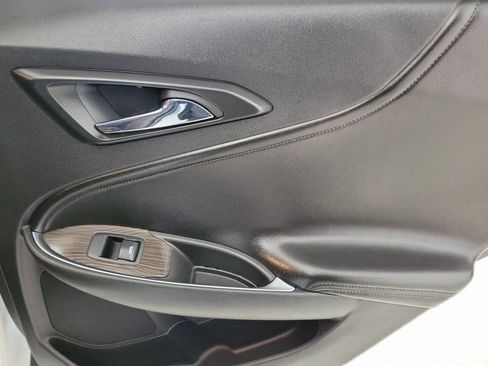 Certified 2017 Chevrolet Malibu Premier w/ Premier Sun and Wheel Package image 21