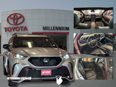 Used 2022 Toyota Highlander XSE