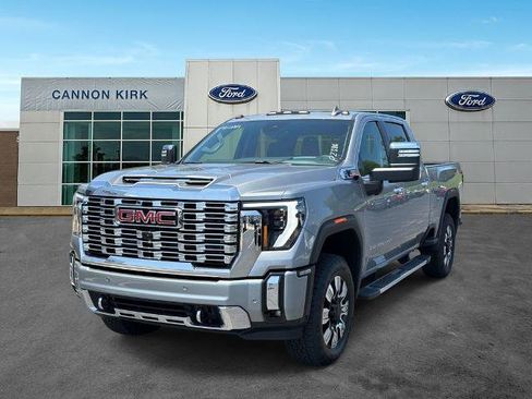 Used 2026 GMC Sierra 2500 Denali w/ Denali Reserve Package AWD/4WD image 3