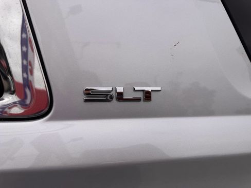 Used 2018 GMC Yukon SLT w/ Open Road Package image 5