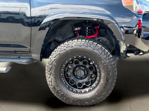 Used 2022 Toyota 4Runner SR5 RWD image 43