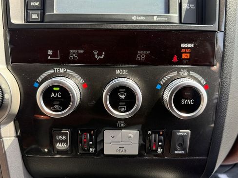 Used 2015 Toyota Sequoia Platinum AWD/4WD image 23